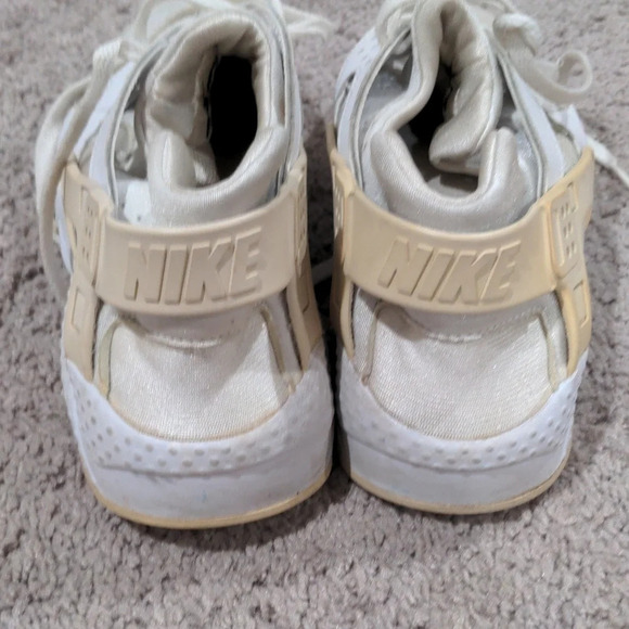 Nike Air Huarache Run White Running 7Y - Picture 3 of 7
